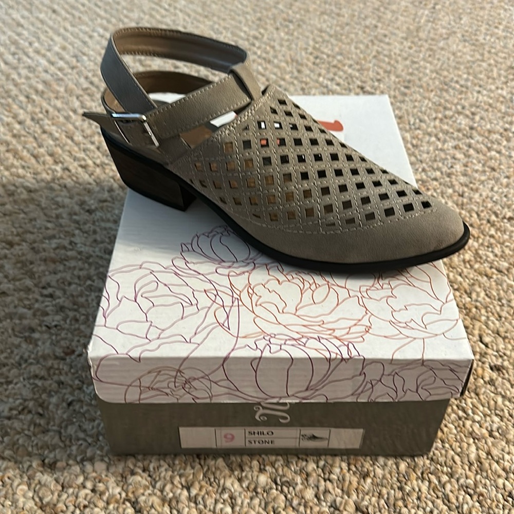 Journee collection NIB stone